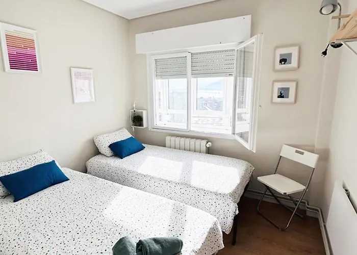 Piso Con Vista A La Bahia En Centro De Santander